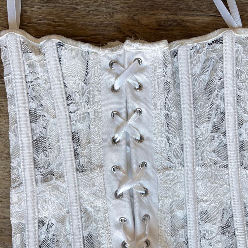 Coquette White Lace Boned Waist Cincher w/ Garters Shaper Shepherdess Steampunk - Picture 7 of 11